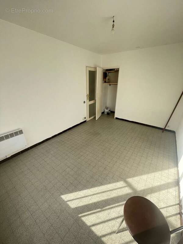 Appartement à MARSEILLE-5E