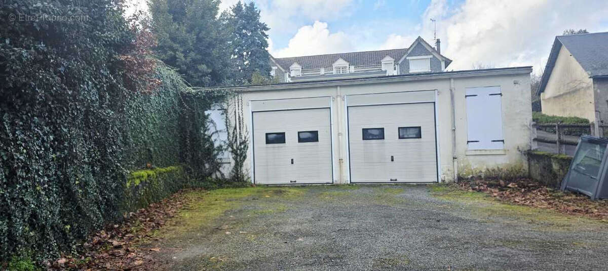 Maison à ARNAC-POMPADOUR