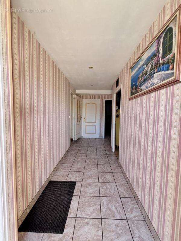 Maison 151 m² à Lavaufranche  - photo 2