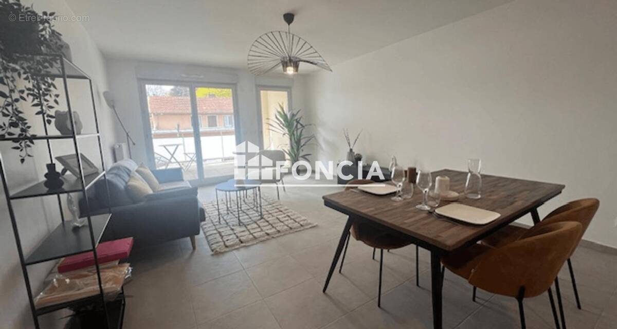 Appartement à RILLIEUX-LA-PAPE