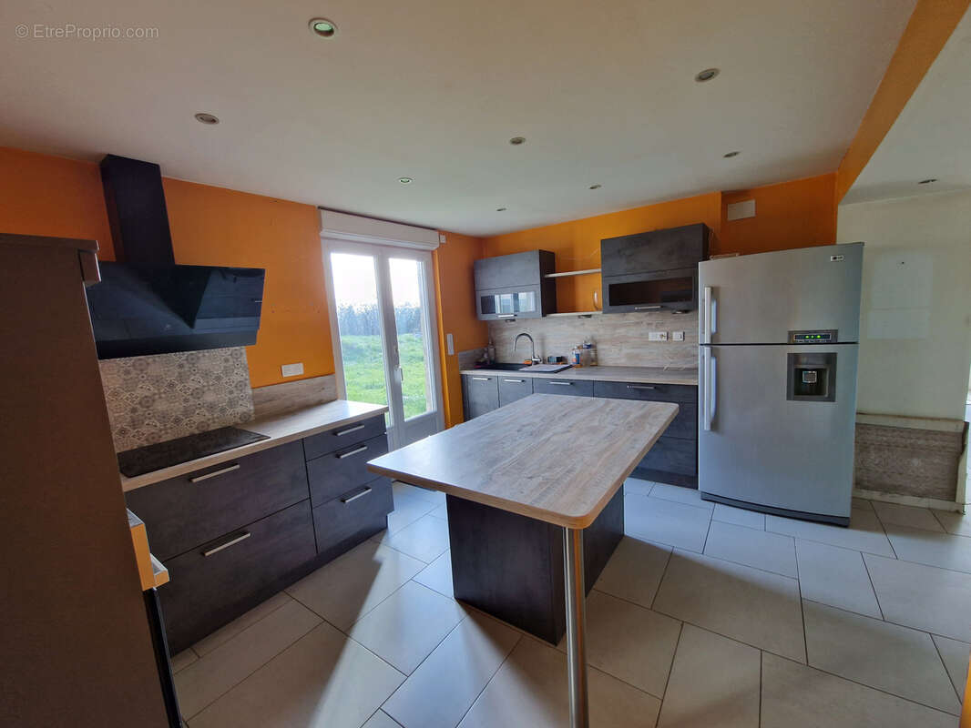 Maison à SAINT-LEGER-DU-BOIS