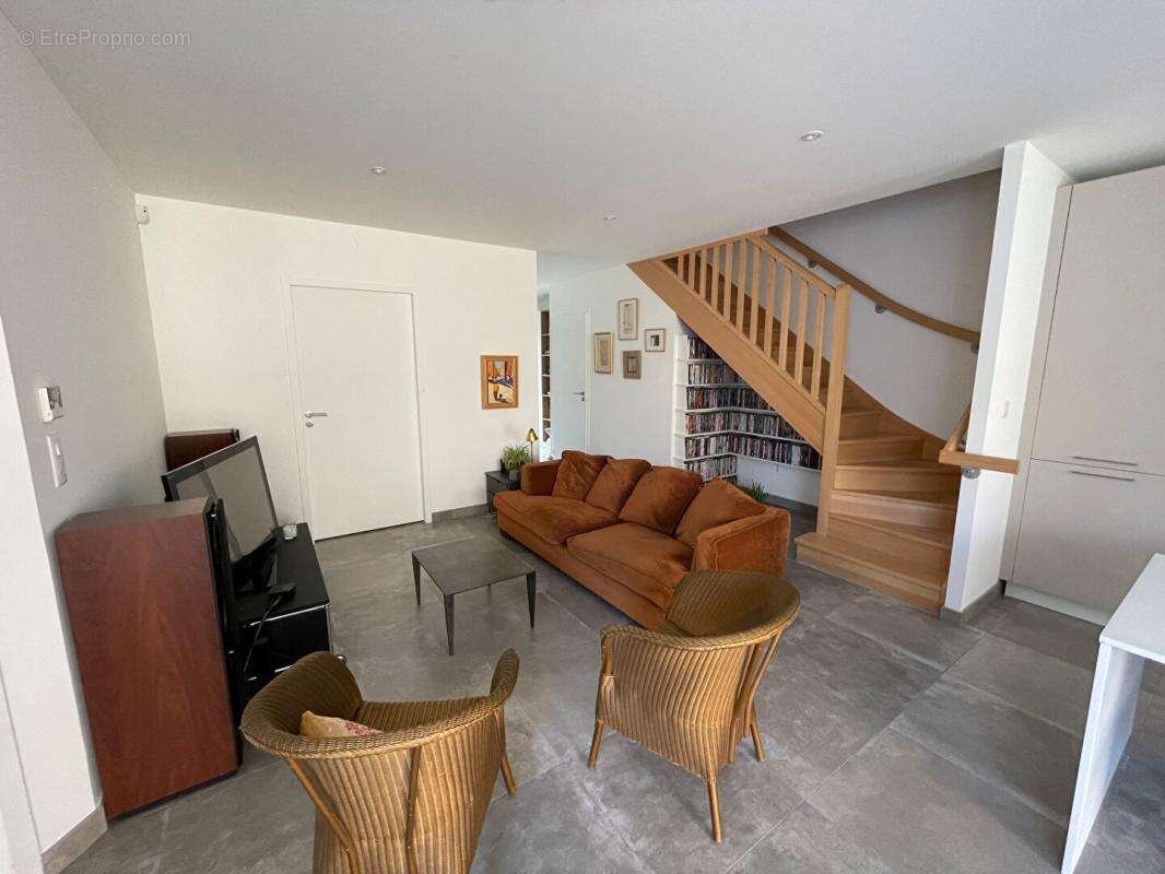 Maison récente 104 m2, 3 chambres, vie de plain-pied et garage 37 m2 à Paimboeuf - photo 3