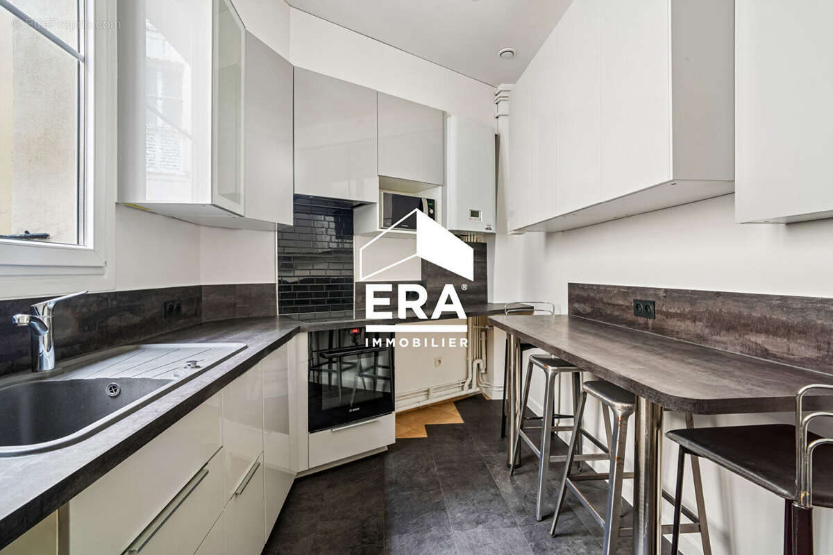 Appartement à PARIS-8E
