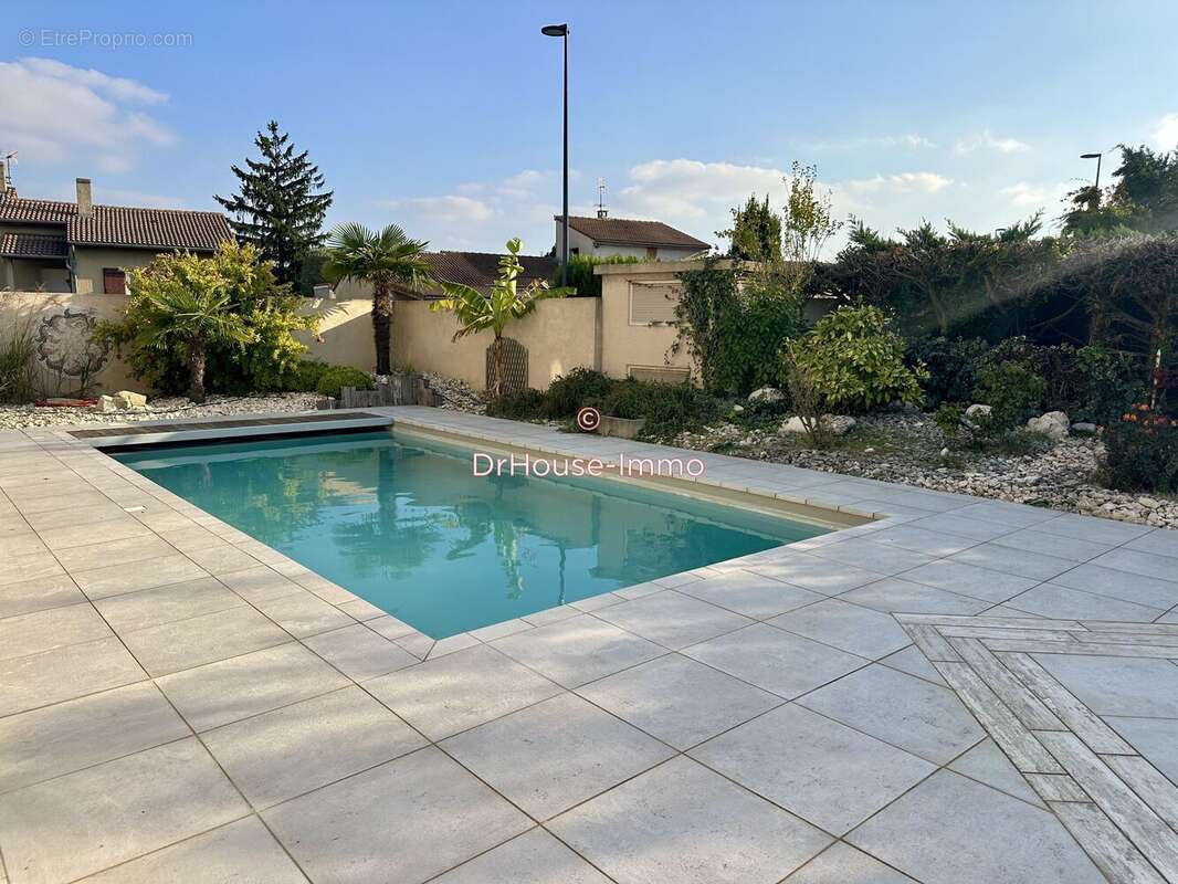 Maison à BOURG-LES-VALENCE