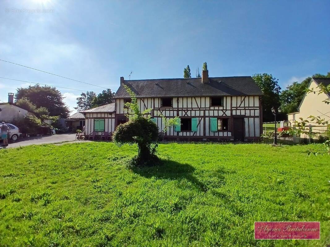 Maison à CREVECOEUR-LE-GRAND
