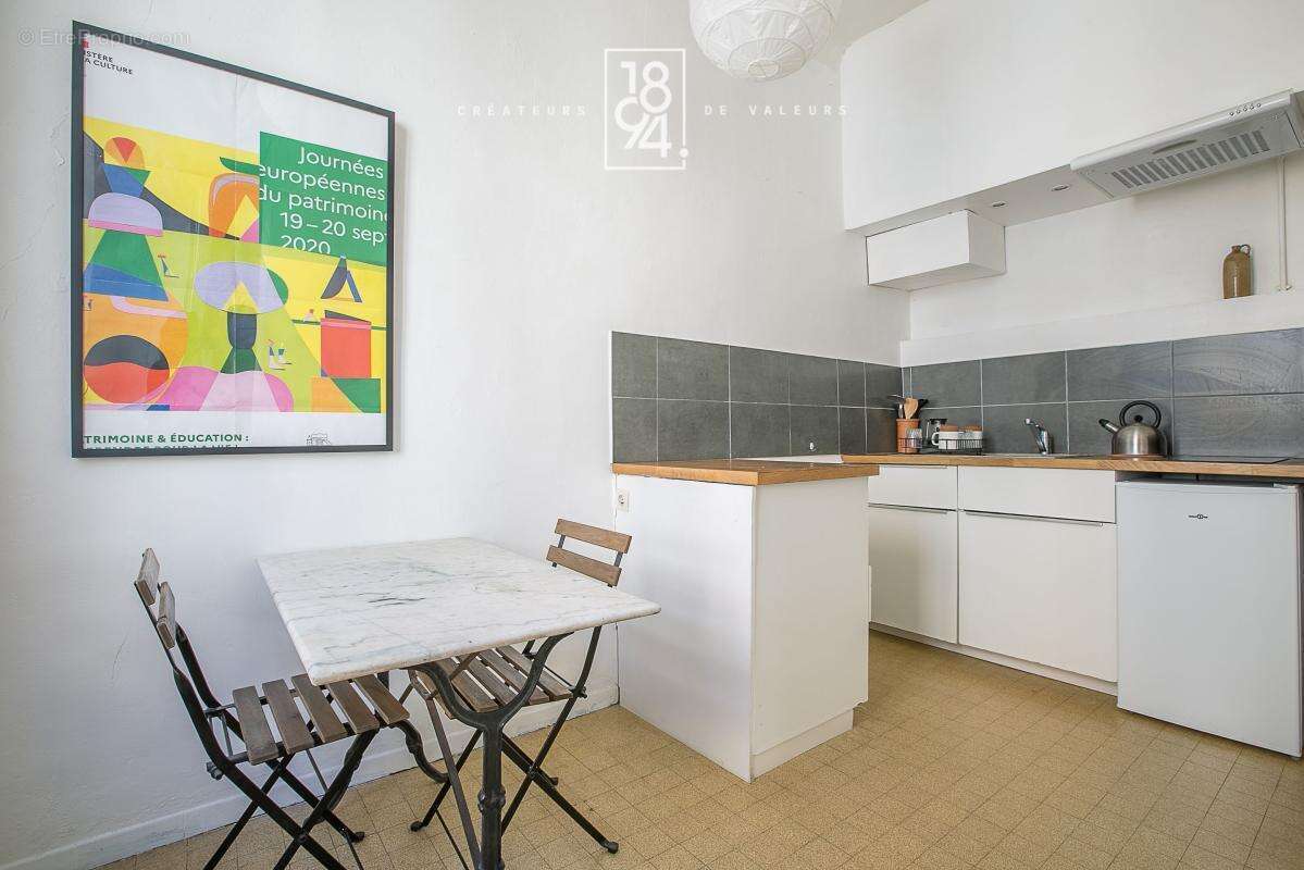 Appartement à MARSEILLE-1E