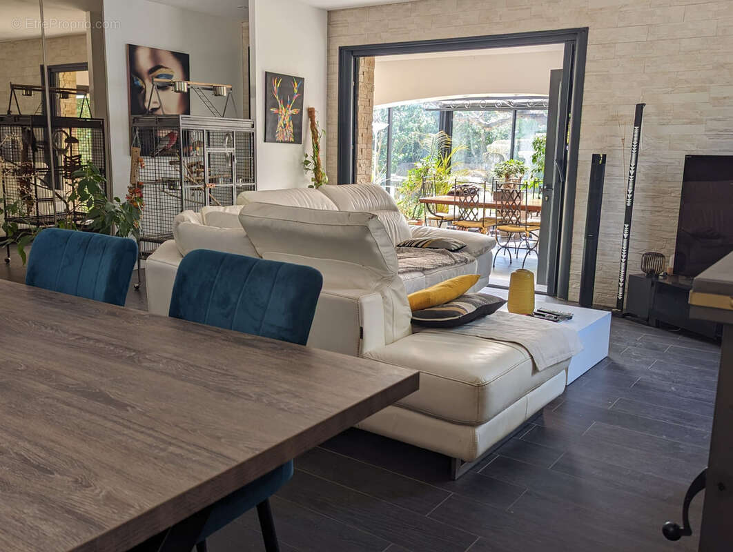 Maison à BAGNOLS-SUR-CEZE