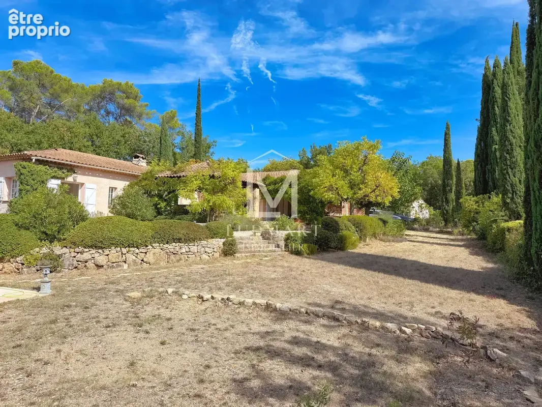 Propriété à vendre à Lorgues   225 m2 habitables, 5 chambres, maison d’amis, piscine et terrain de 4 000 m2 - photo 9