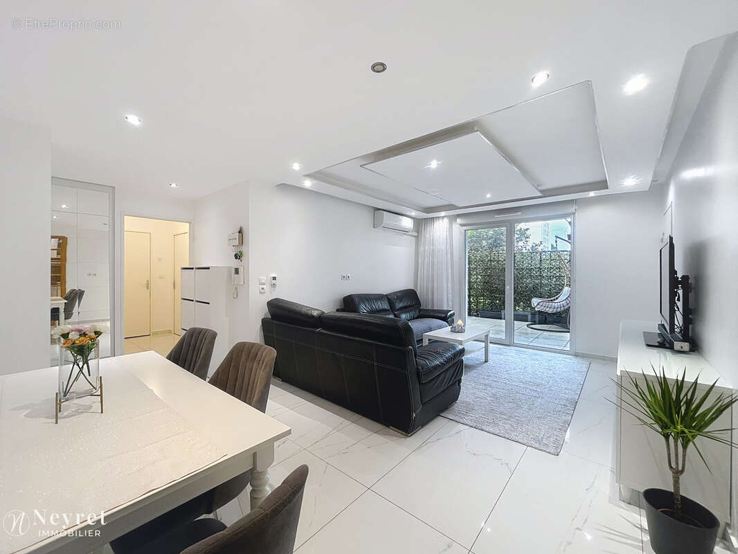 Appartement à SAINT-FONS