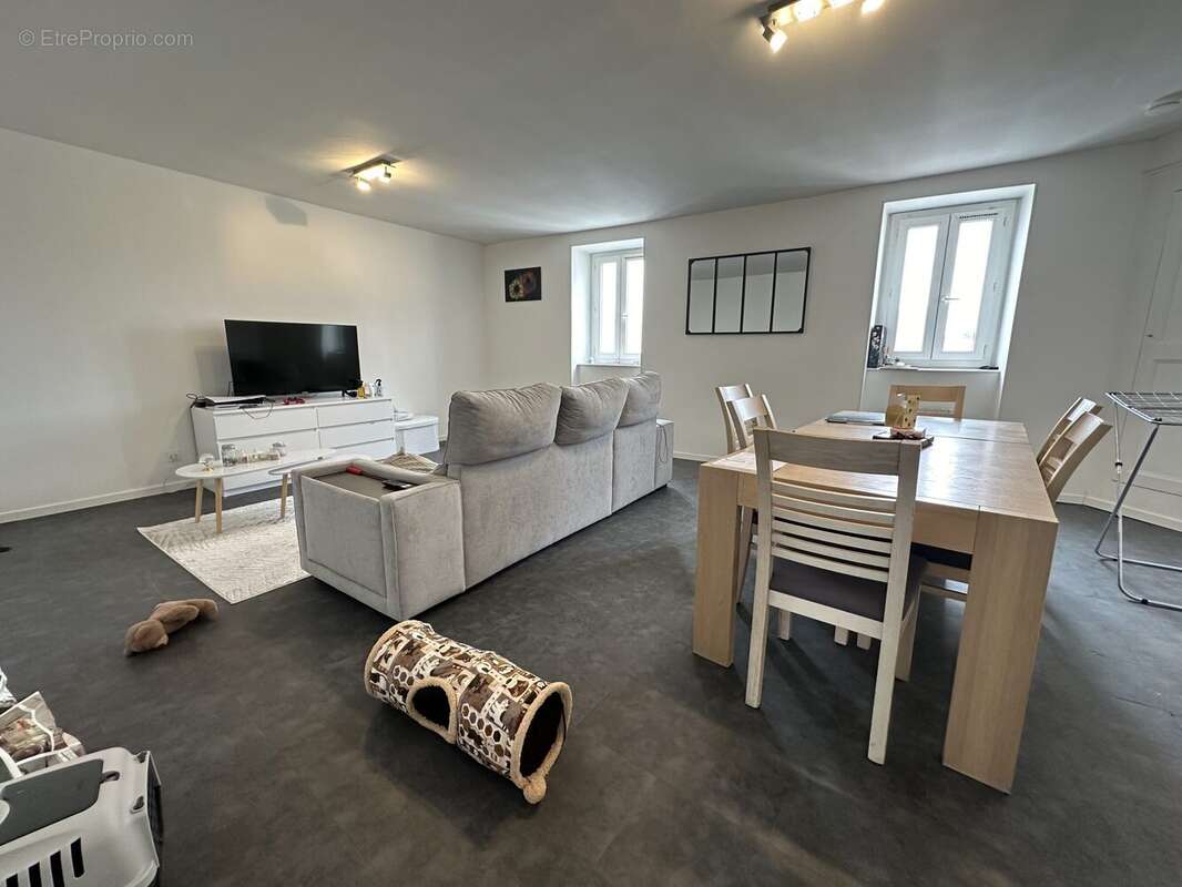 Appartement à QUIMPERLE