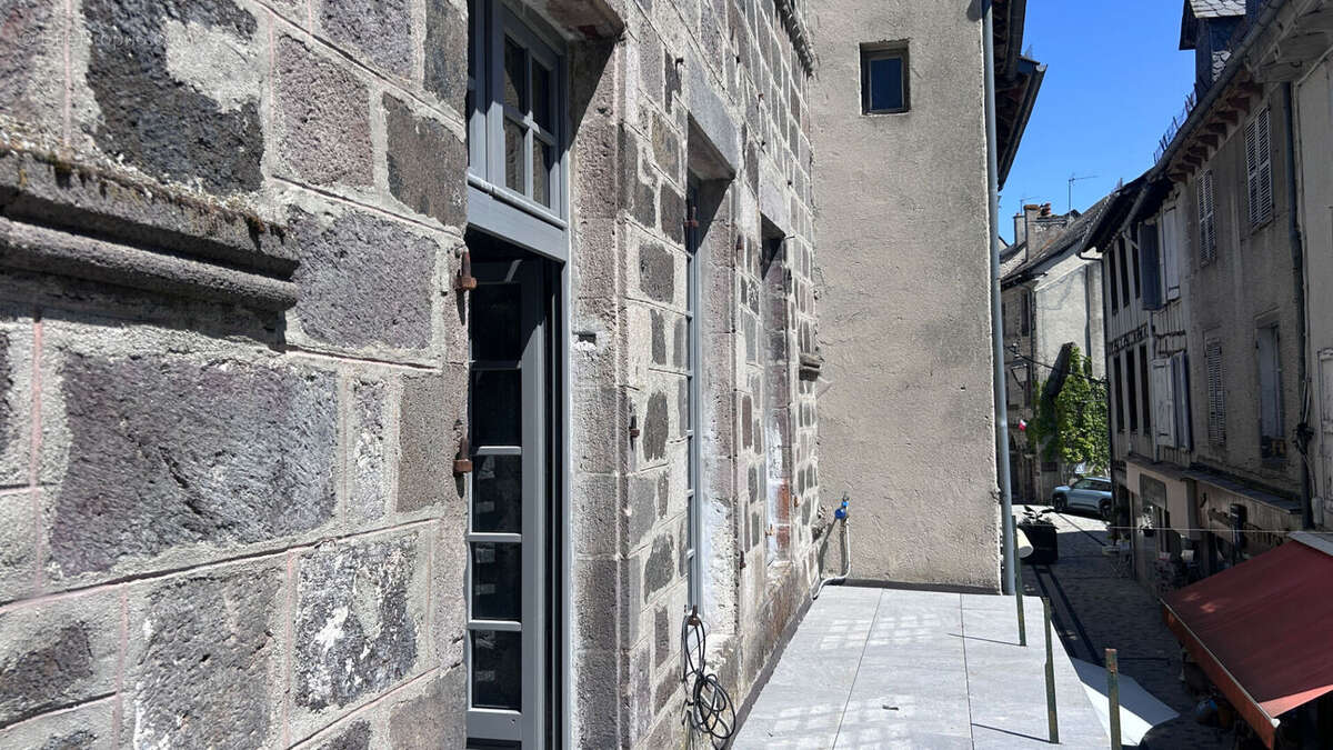 Aveyron : Hôtel particulier du XVIIe siècle à réinventer Potentiel 360 m² - photo 4