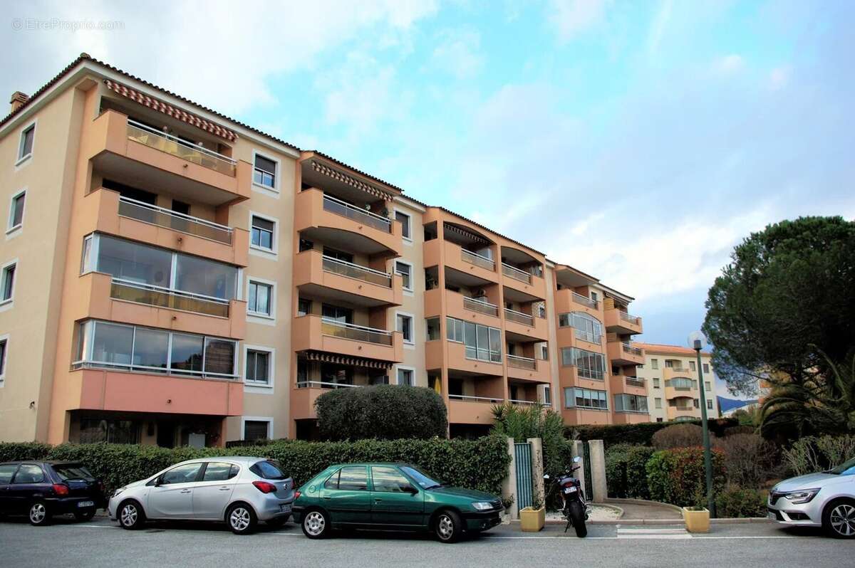 Appartement à FREJUS