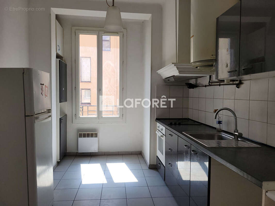 TOULON OUEST : Immeuble composé de 6 appartements dont 1 loué - photo 7