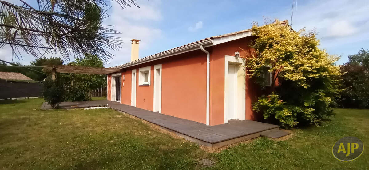 Maison à LE PORGE