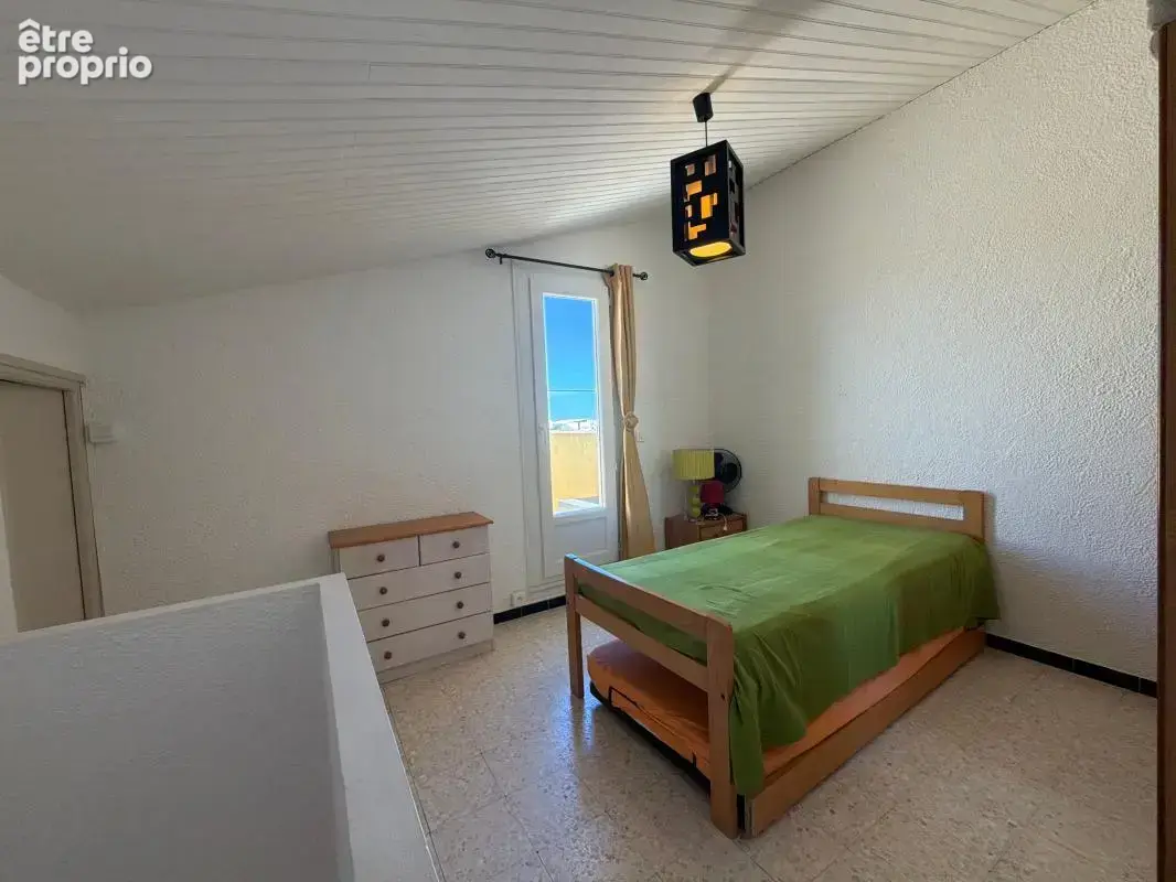 À vendre – Marseillan plage - Exceptionnel 3 pièces en duplex avec vue mer et port - photo 10