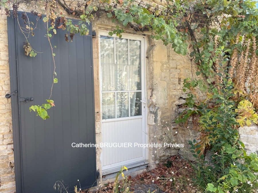 Maison à SAINT-SAUVEUR-D&#039;AUNIS