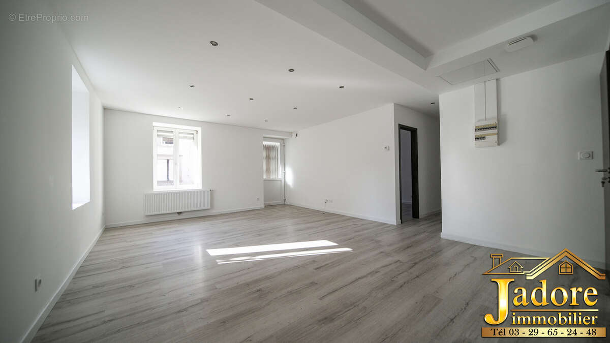Immeuble de rapport rénové !! NOUVEAU PRIX !! - photo 3