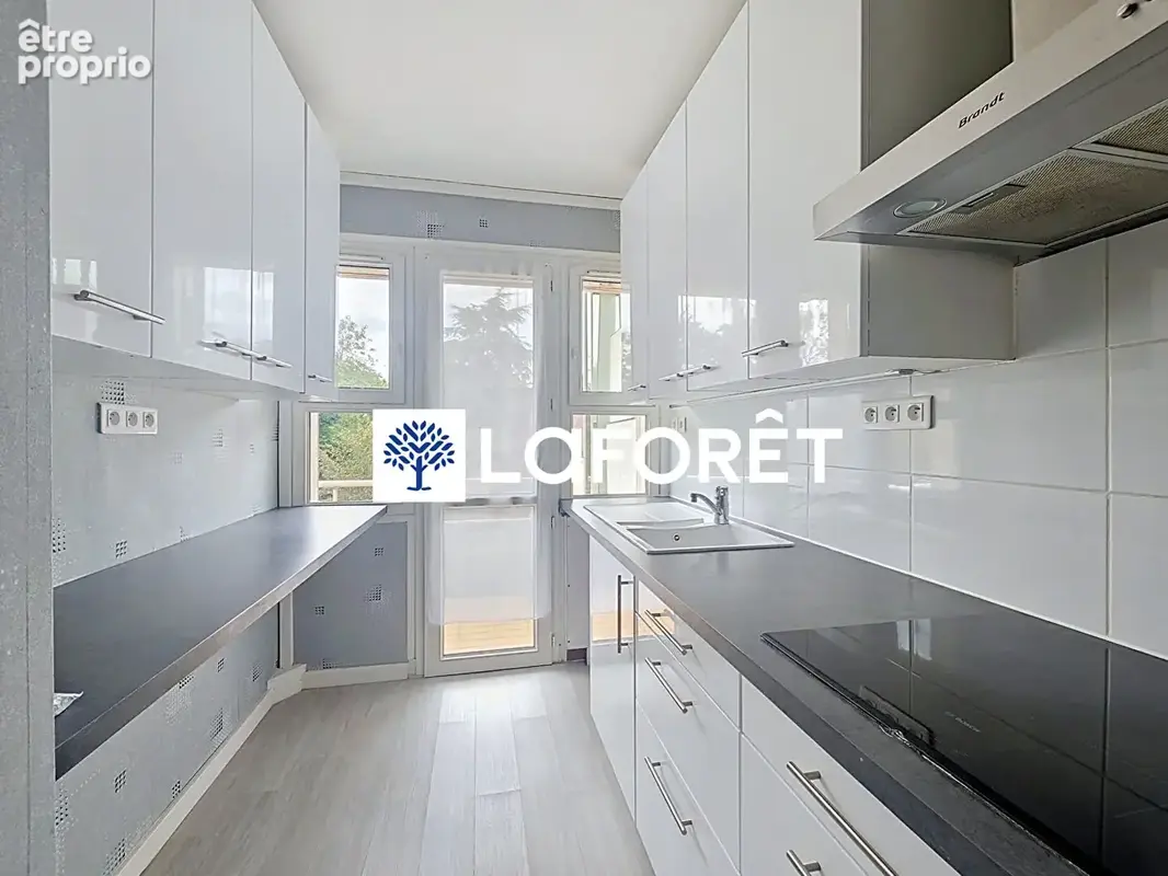 Appartement Saint Germain En Laye 5 pièces 92m2, à 5mn de la place du marché et 10mn du RER A - photo 11