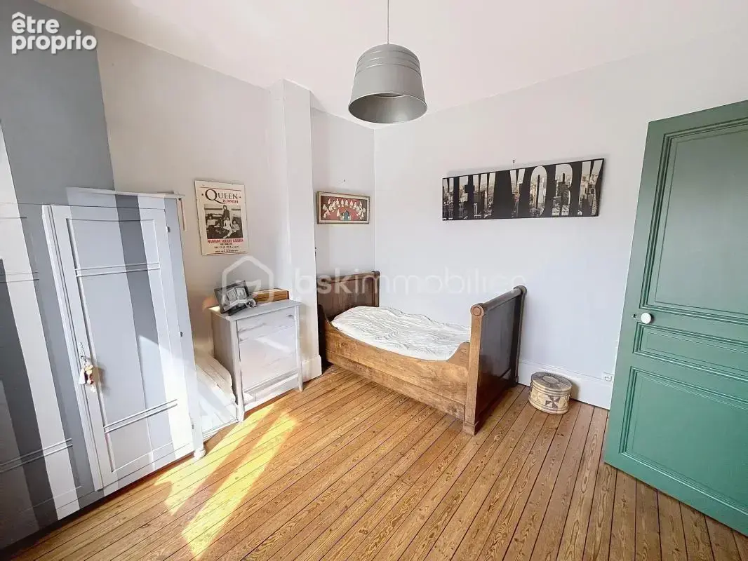 Maison de caractere avec  jardin et dépendance - photo 7