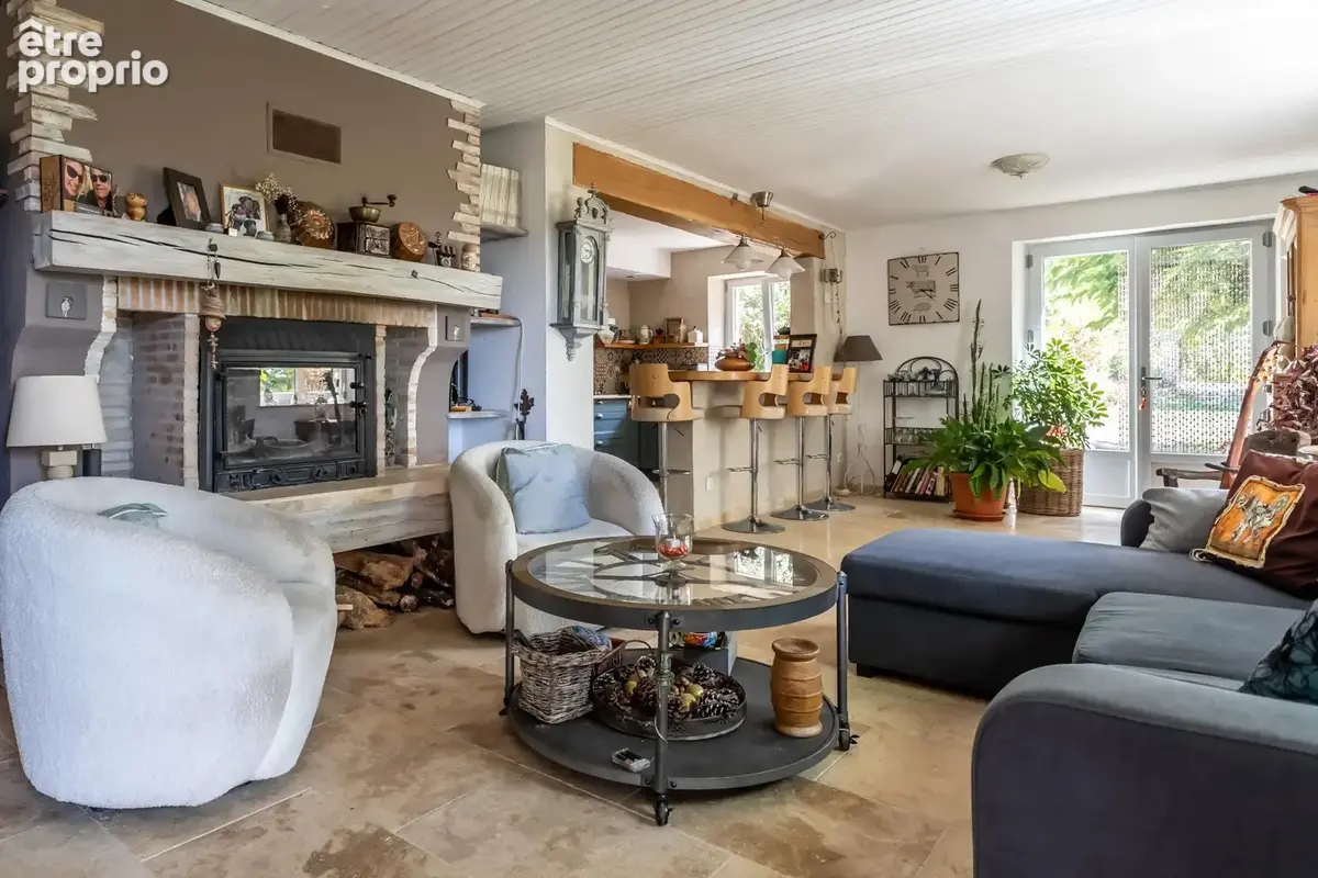 Maison de campagne avec piscine, annexe, dépendances et garage - photo 10