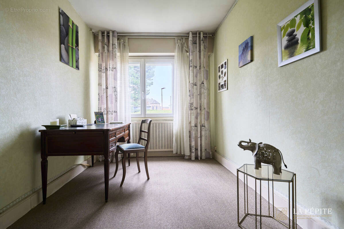 Maison à NEUVILLE-SAINT-REMY