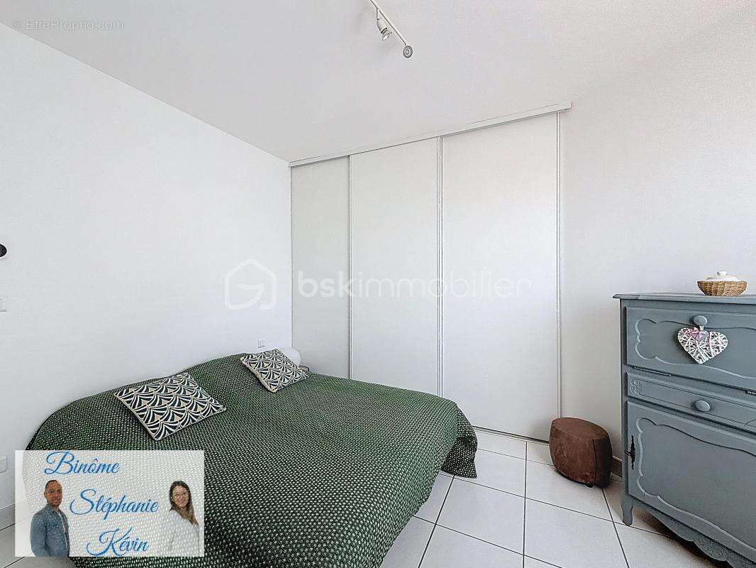 Élégance & confort – Maison familiale avec grande piscine sur généreuse parcelle ! - photo 8