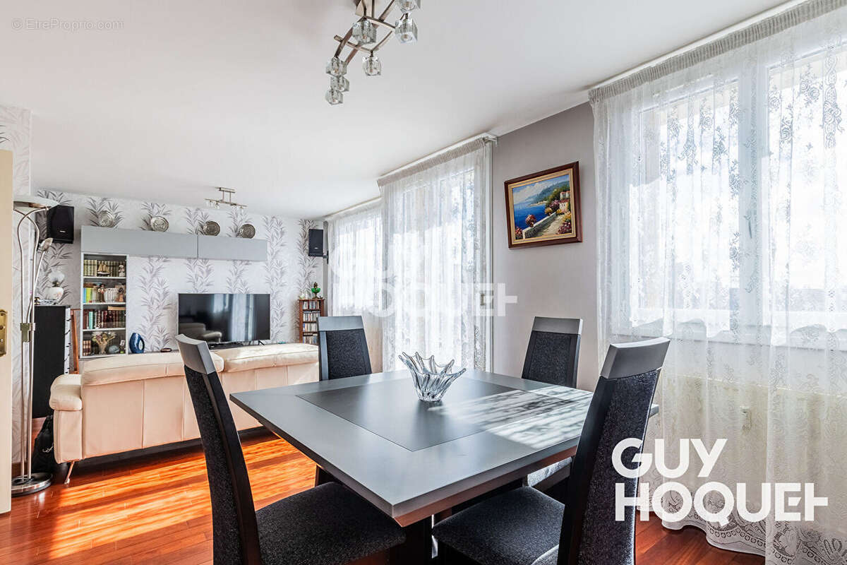 Appartement à VILLEJUIF