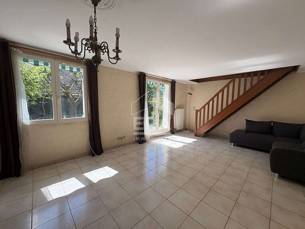 Maison 91m² à guyancourt - photo 2