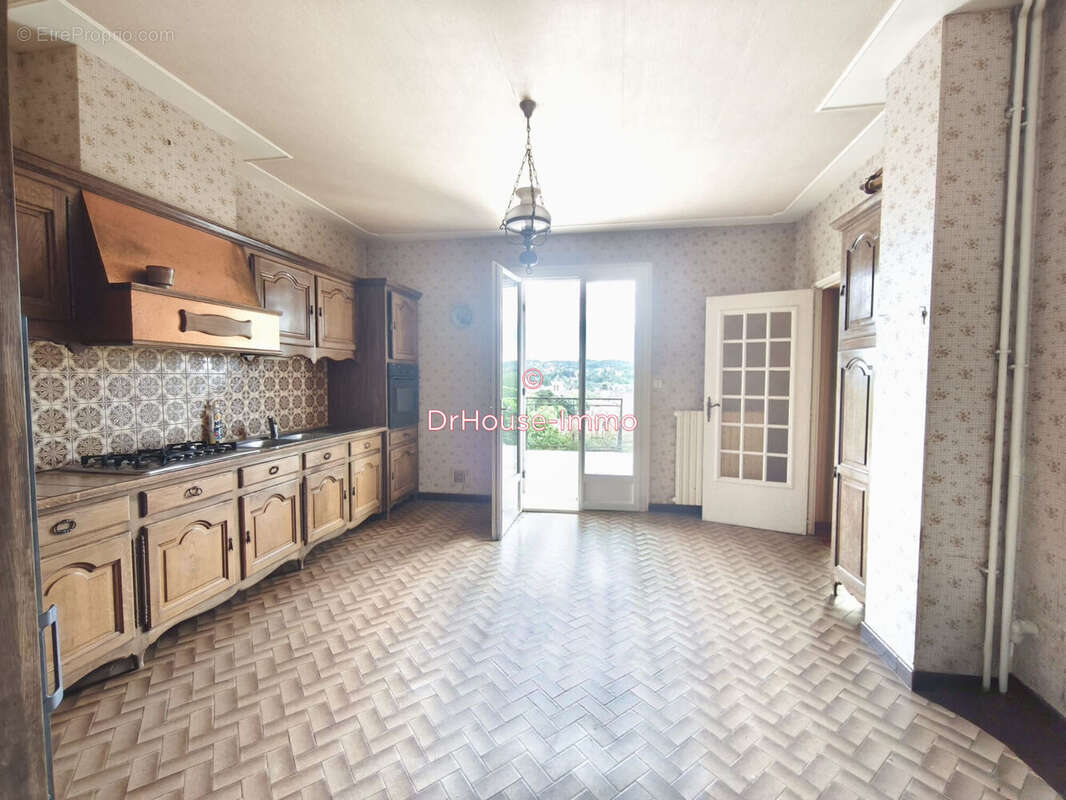 Maison 245 m² à Perigueux  - photo 8