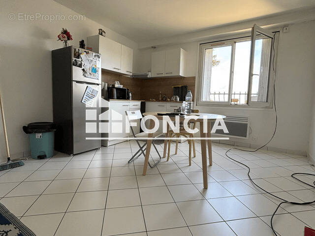 Appartement à PARAY-VIEILLE-POSTE