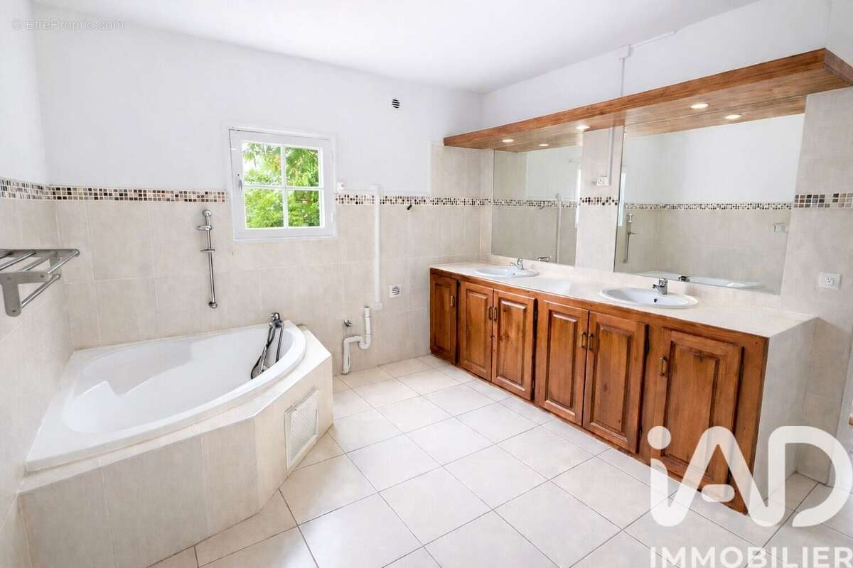 Photo 8 - Maison à LE TAMPON