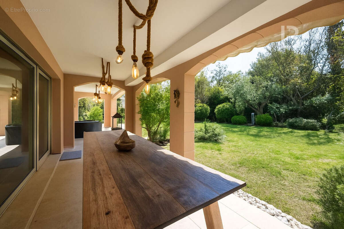 Maison à ANTIBES