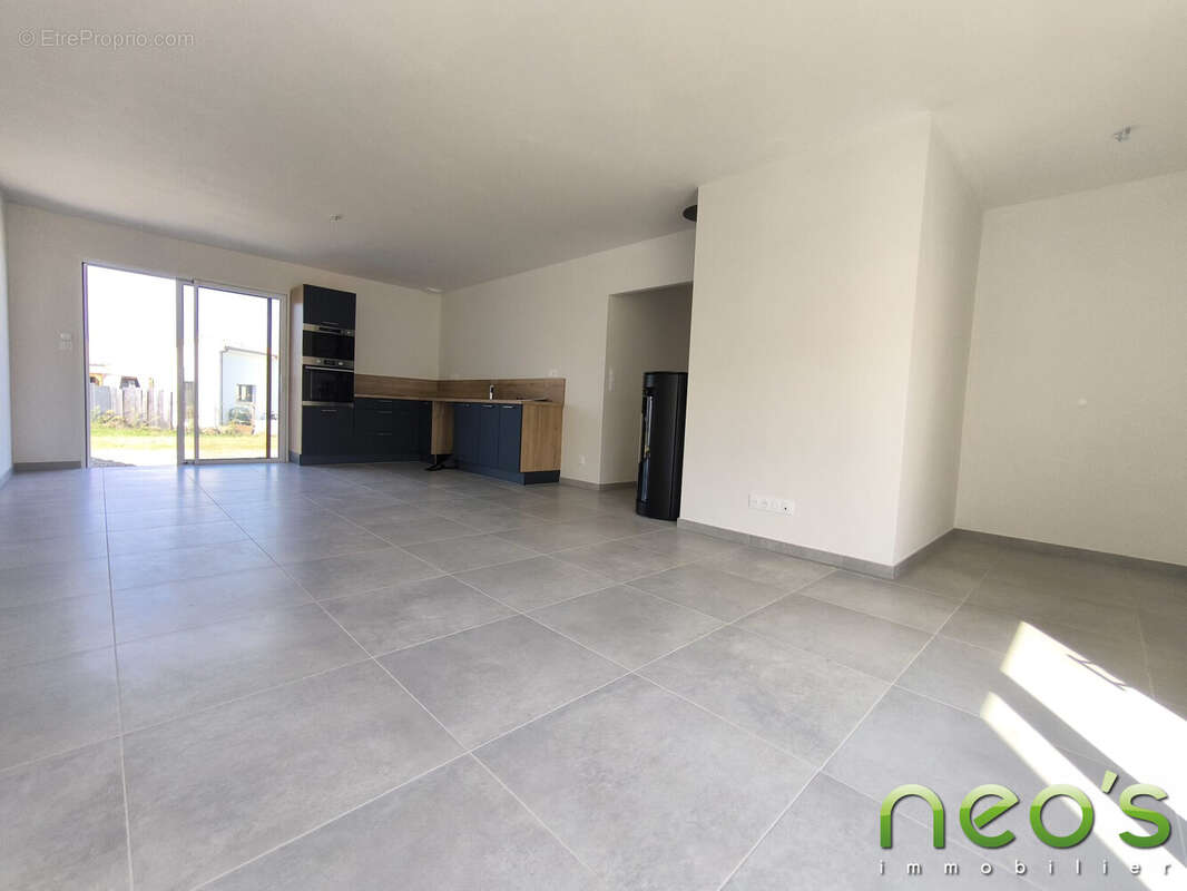 Maison à LE MAY-SUR-EVRE