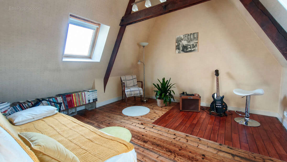 Maison  Bourgeoise à vendre 8 pièces de 170 m² à LAVAL (53) RIVE GAUCHE - photo 15