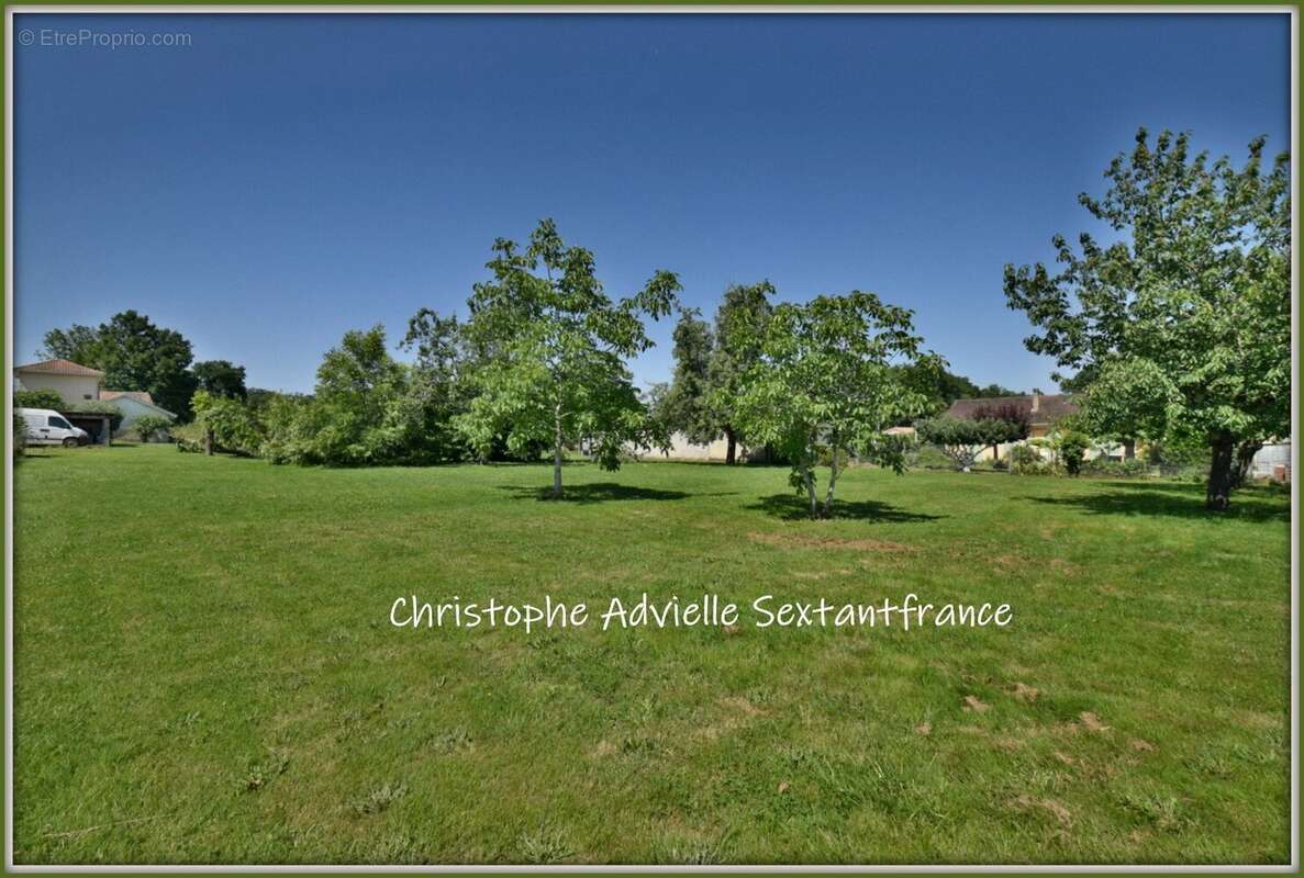 Terrain à BERGERAC