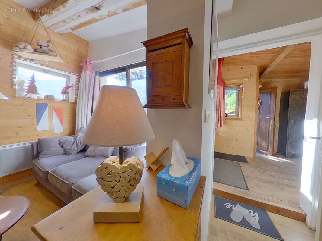 Appartement à LES THUILES