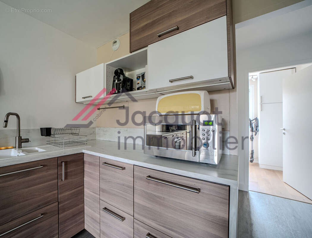 Appartement à LONS-LE-SAUNIER