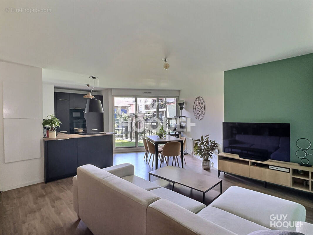 Appartement à AUBERVILLIERS