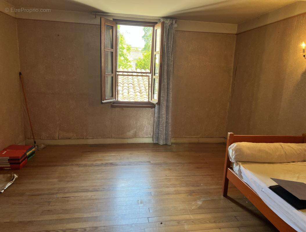 Maison à BRUGUIERES