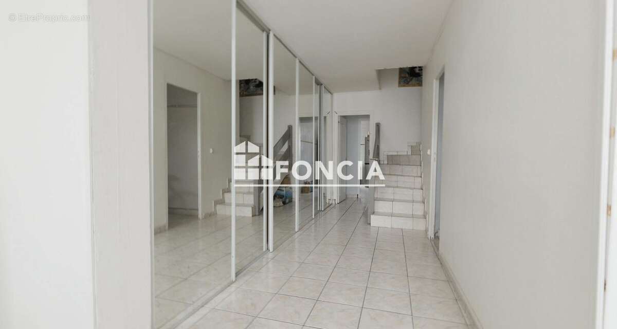 Appartement à LE MEE-SUR-SEINE