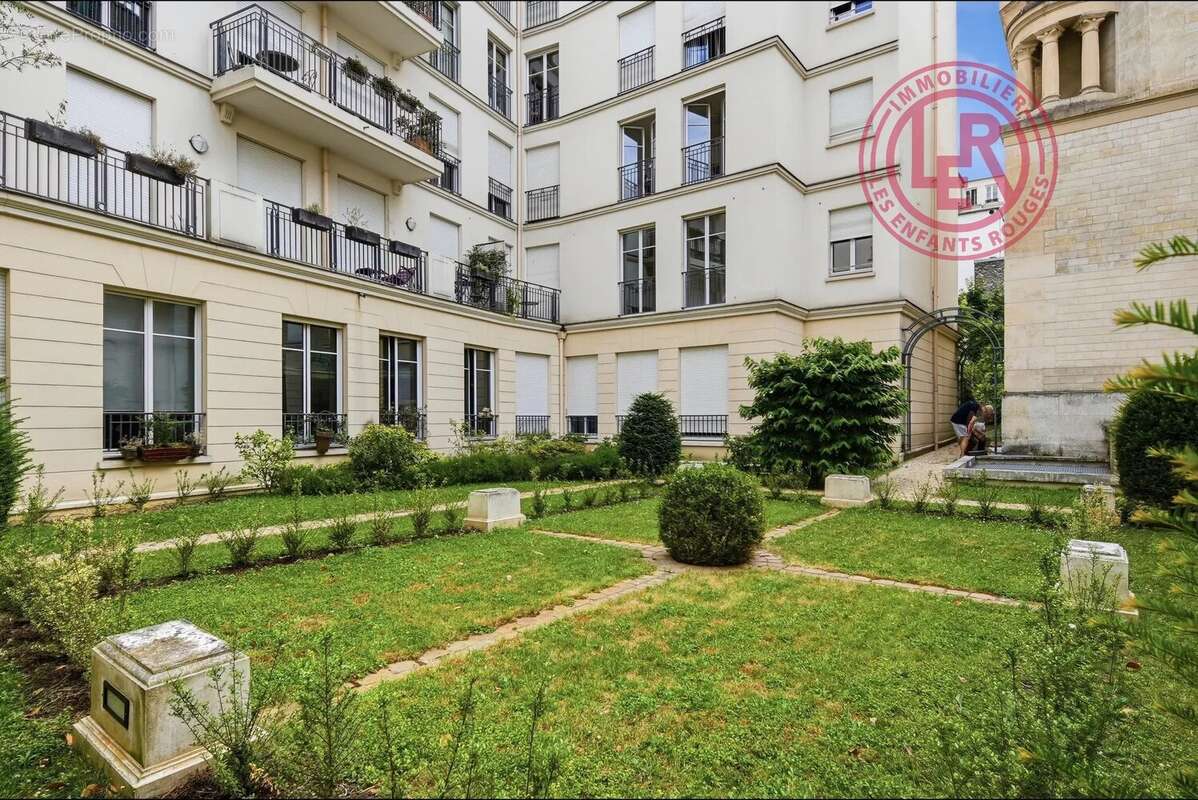 Appartement à PARIS-6E