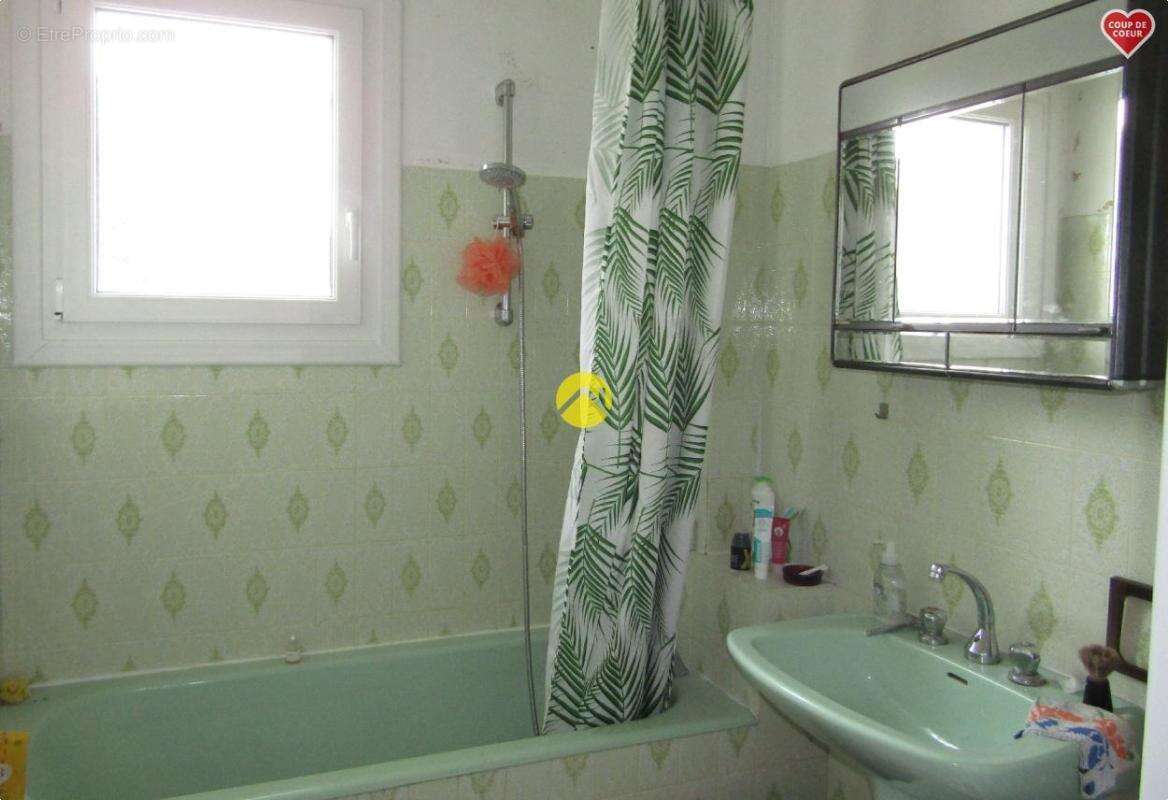 Maison à MONTRICHARD