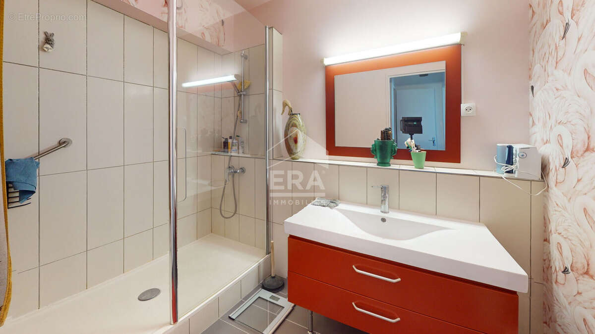 Appartement à PARIS-19E