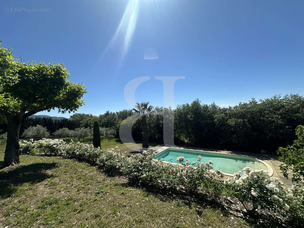 Maison à VAISON-LA-ROMAINE