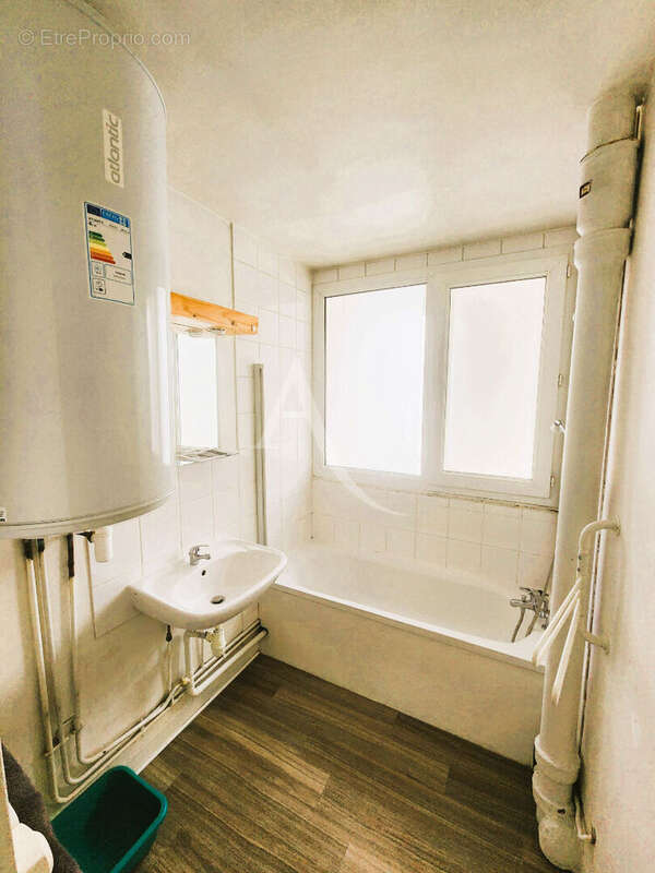 Appartement à FRESNES