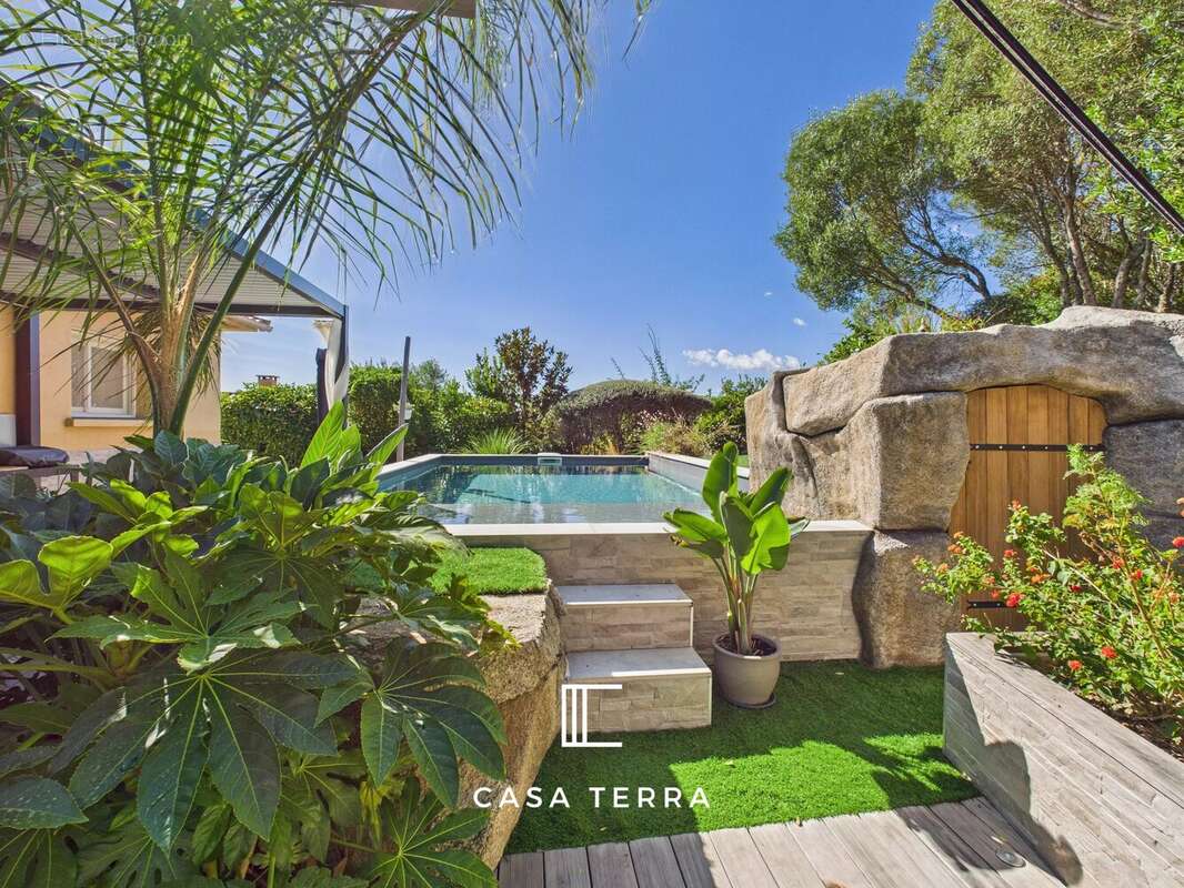 Maison à PORTO-VECCHIO