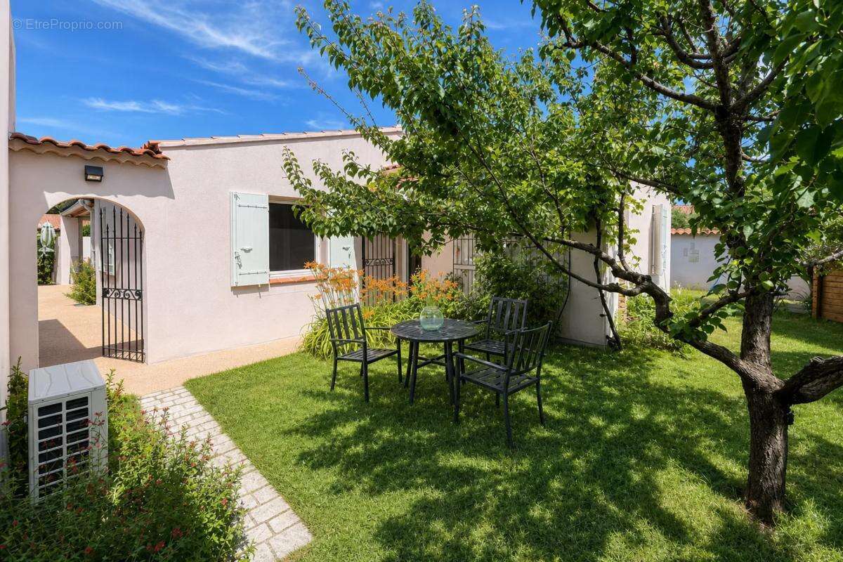 Maison de 5 pièces de 109 m² à Donzère - photo 47