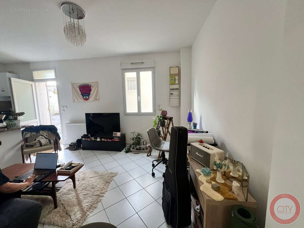 Appartement à BORDEAUX