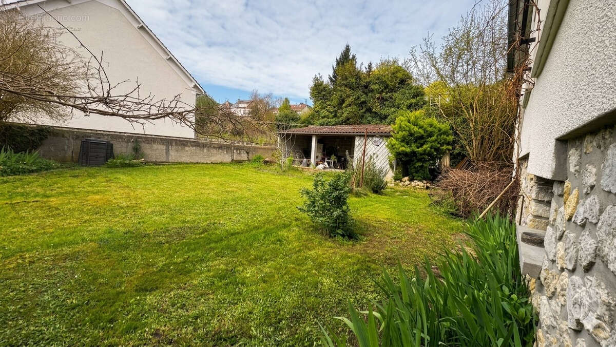 Maison à MEREVILLE