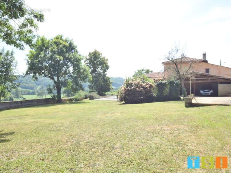 Ancienne ferme rénovée avec gîte, piscine et vue panoramique sur la campagne - photo 10